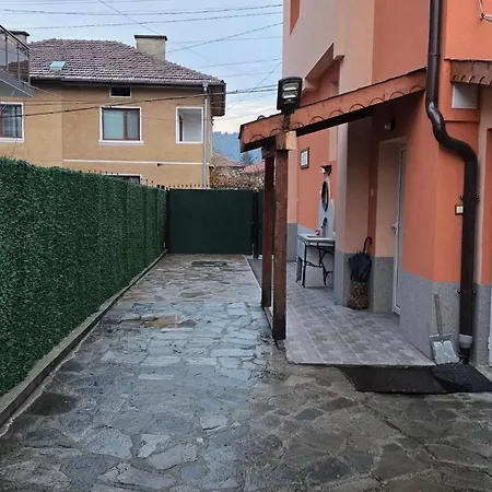 بيت للعطل Guest House Belitsa Semkovo